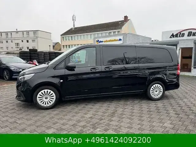 Gebraucht Mercedes Vito 163 PS (119 kW) 2025 Schwarz Van