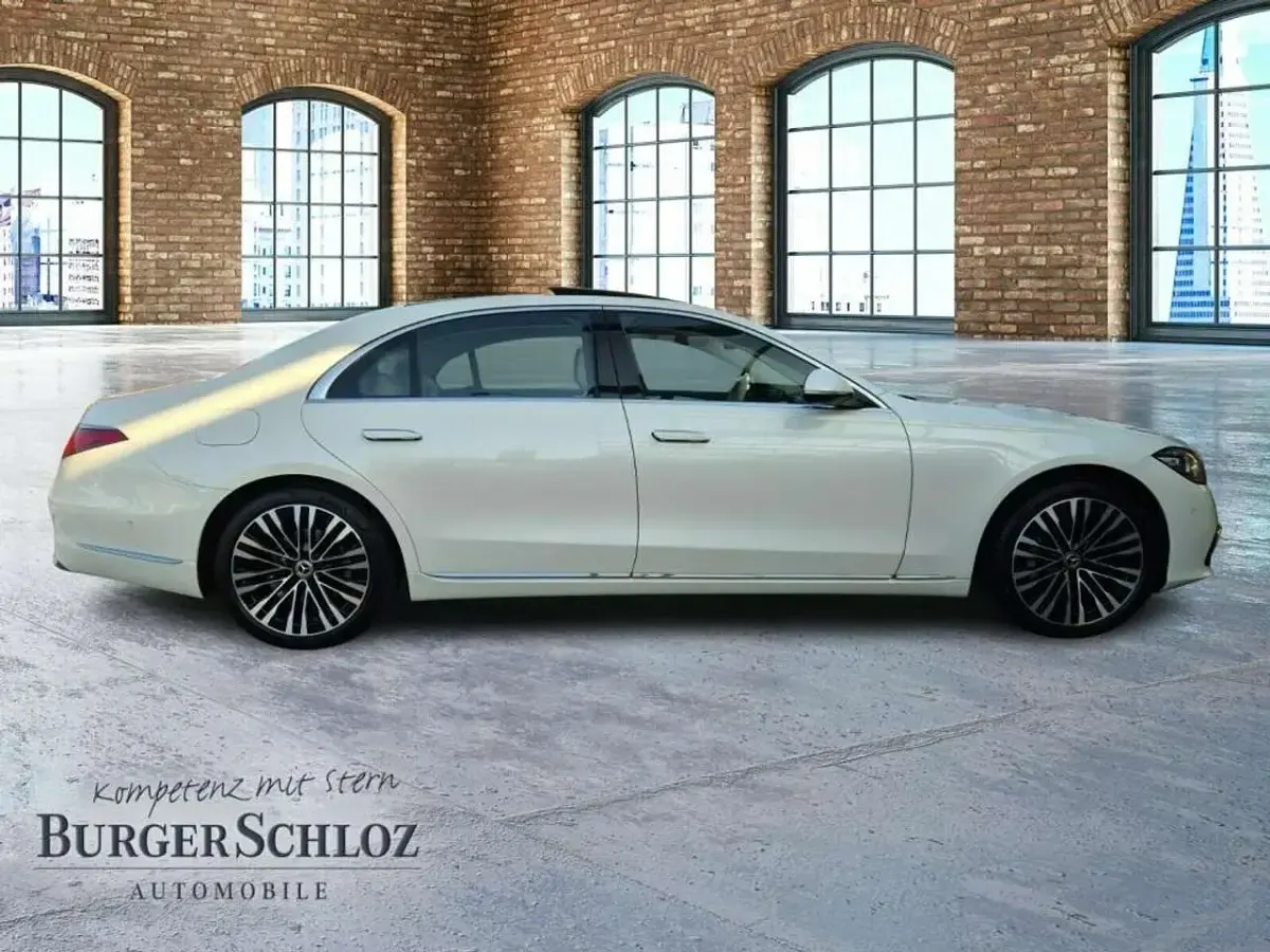 Gebraucht Mercedes S400 330 PS (242 kW) 2022 Manufaktur diamantweiß bright Limousine