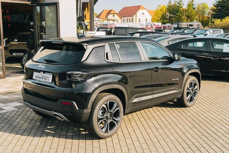 Neu Jeep Avenger Summit 101 PS (74 kW) 2026 Schwarz SUV