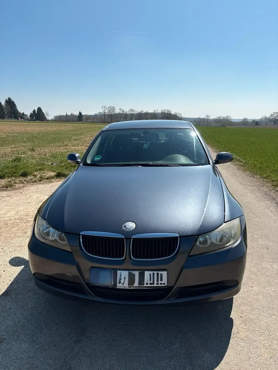 Second-hand BMW 320 150 CP (110 kW) 2005 Gri Berlinǎ