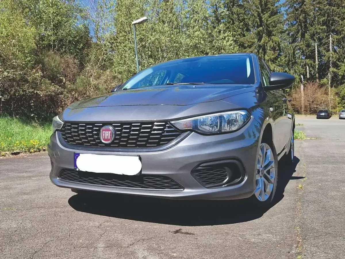 Gebraucht Fiat Tipo Pop 95 PS (69 kW) 2018 Grau Limousine