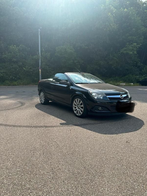 Schwarz Gebraucht 2007 Opel Astra Cabriolet Cabrio | 3.200 € (Fairer Preis) - Bild 1/4