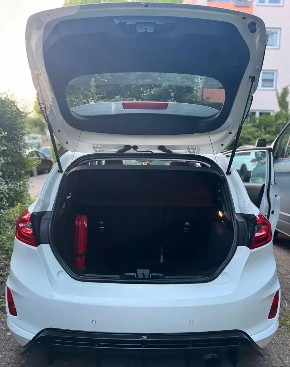Gebraucht Ford Fiesta ST-Line 101 PS (74 kW) 2017 Weiß Kleinwagen