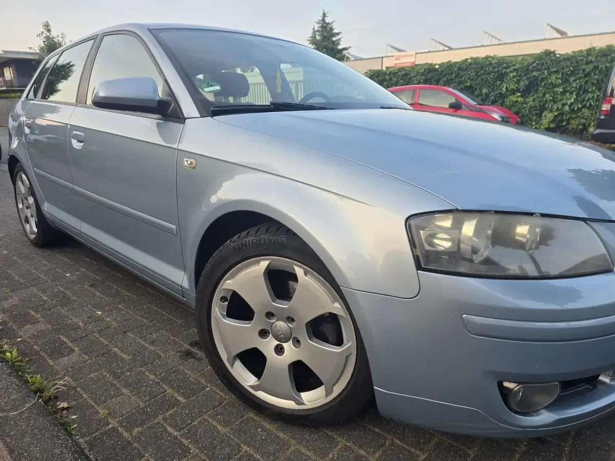 Gebraucht Audi A3 105 PS (77 kW) 2006 Blau Kleinwagen