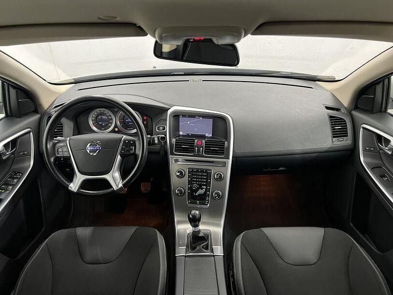 Gebraucht Volvo XC60 R-Design 455 PS (334 kW) 2012 Onyx black (metallic) SUV