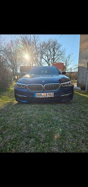 Gebraucht BMW 520 190 PS (139 kW) 2018 Blau Kombi
