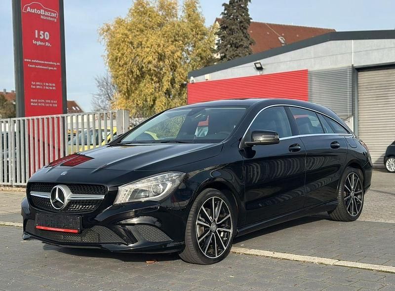 Schwarz Gebraucht 2016 Mercedes CLA180 Shooting Brake Kombi | 16.490 € (Fairer Preis) - Bild 1/4
