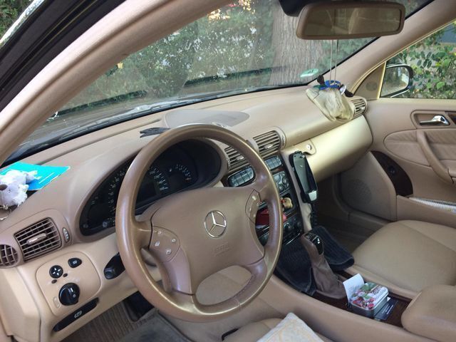 Schwarz Gebraucht 2002 Mercedes C180 Kombi | 5.900 € - Bild 1/3