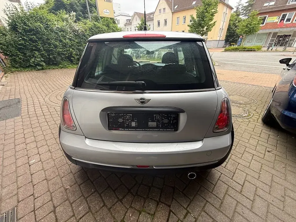 Gebraucht Mini ONE 90 PS (66 kW) 2006 Silber Kleinwagen