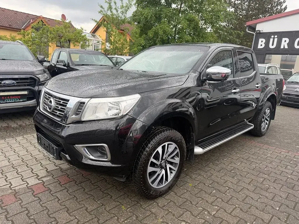 Gebraucht Nissan Navara N-Connecta 190 PS (139 kW) 2017 Schwarz Pickup