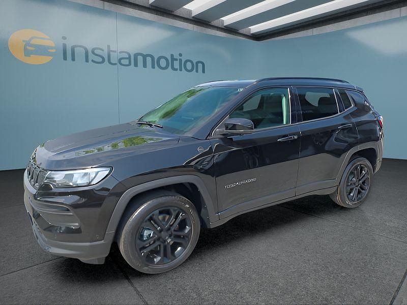 Schwarz Neu 2025 Jeep Compass North SUV | 43.449 € (Teuer) - Bild 1/4