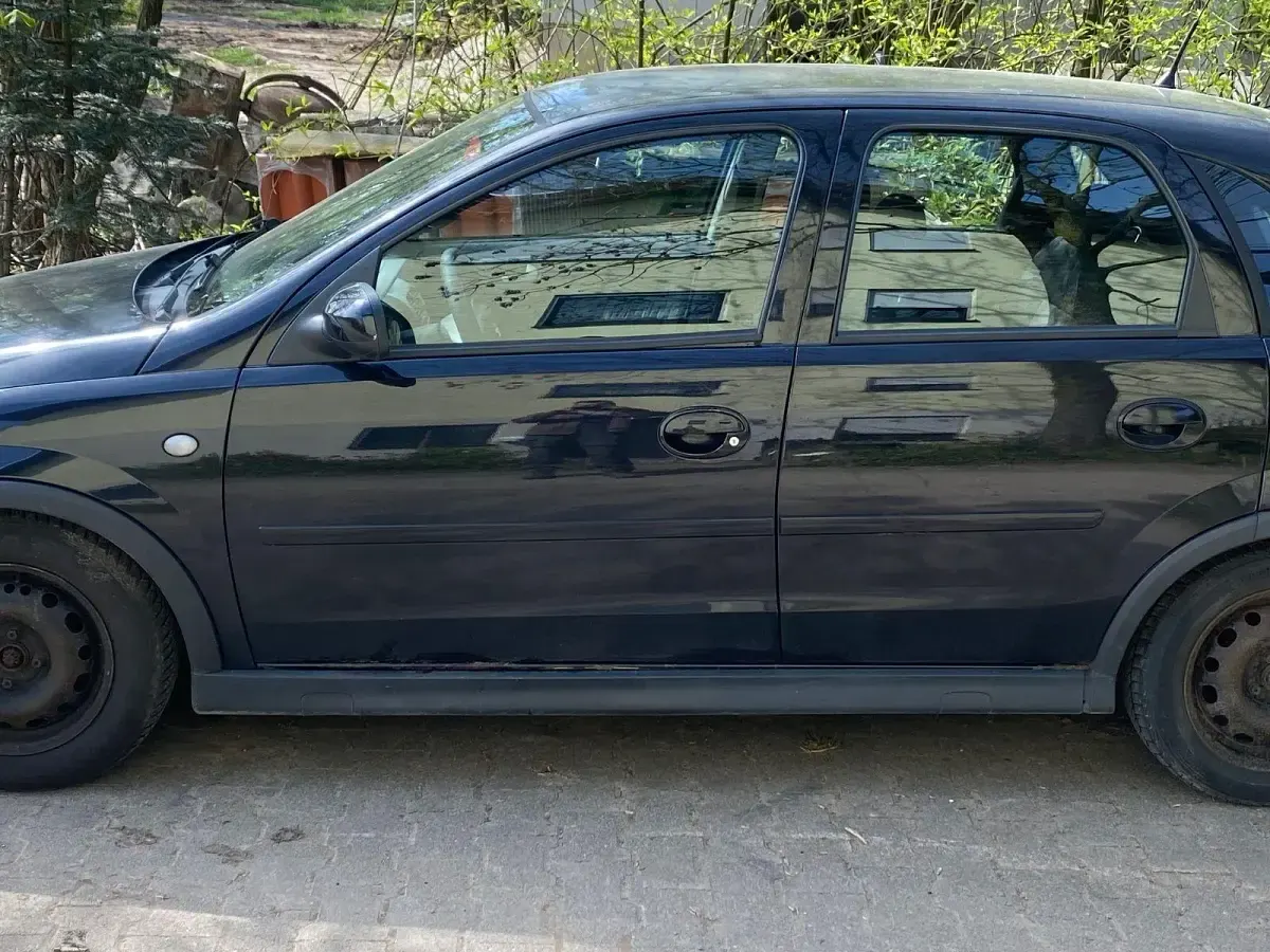 Gebraucht Opel Corsa 80 PS (58 kW) 2005 Schwarz Kleinwagen