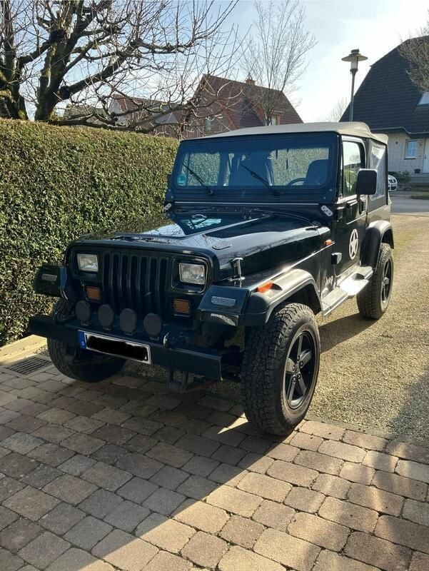 Schwarz Gebraucht 1995 Jeep Wrangler SUV | 12.450 € - Bild 1/4