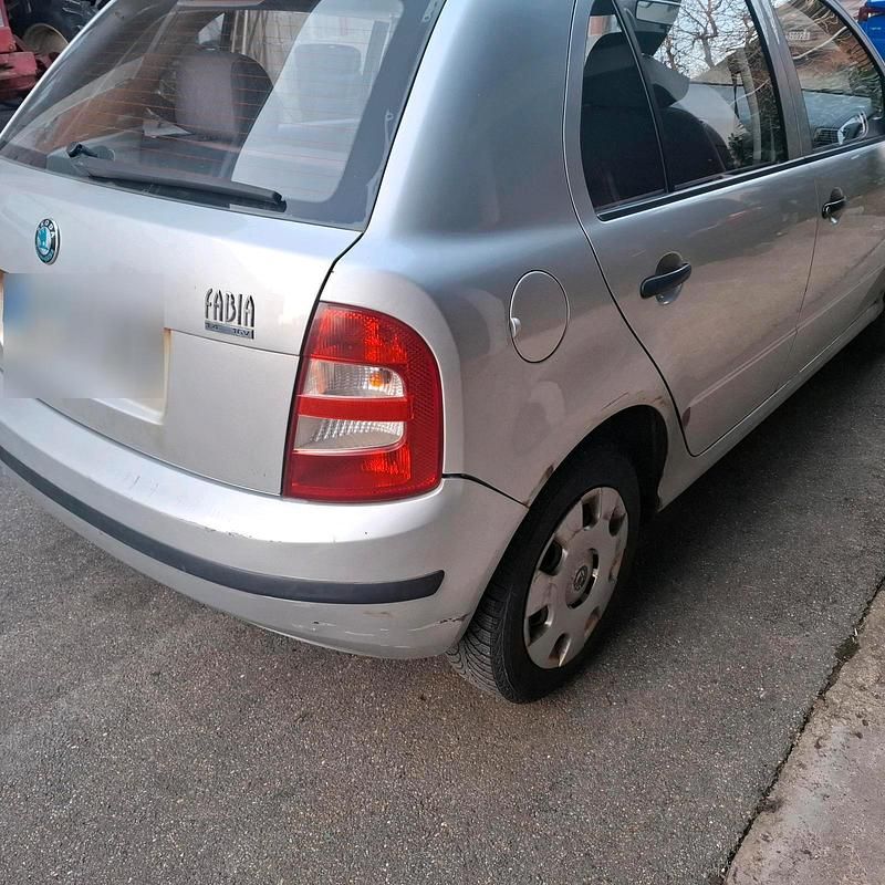 Gebraucht Skoda Fabia 75 PS (55 kW) 2003 Silber Limousine