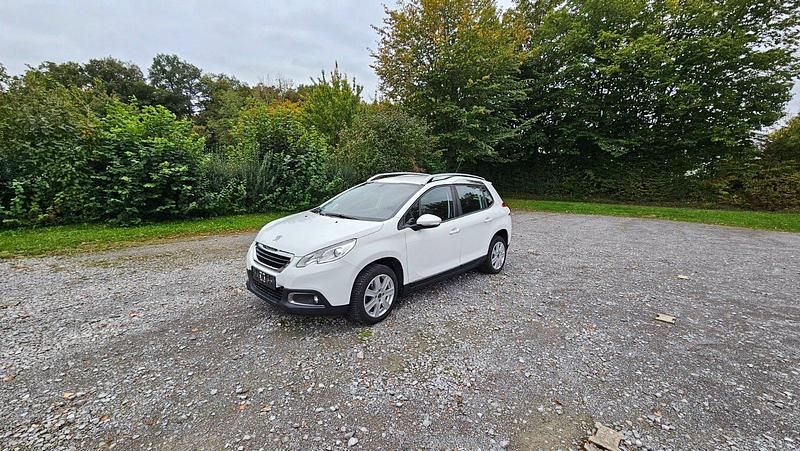 Weiß Gebraucht 2014 Peugeot 2008 SUV | 6.000 € (Fairer Preis) - Bild 1/4