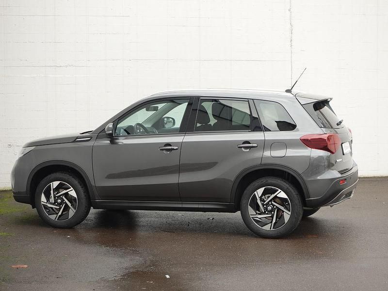 Neu Suzuki Vitara Comfort+ 110 PS (80 kW) 2025 Grau SUV