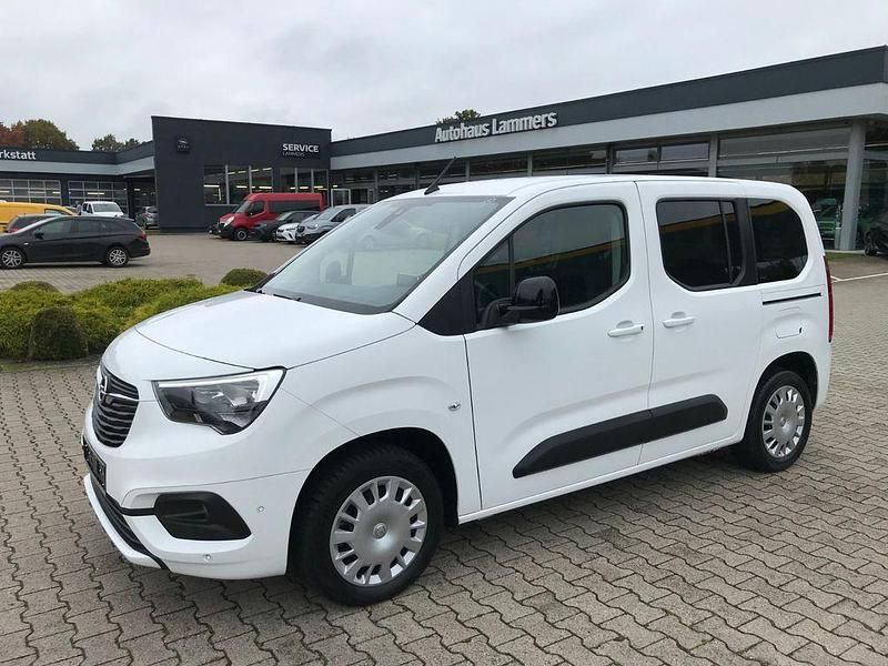 Weiß Gebraucht 2022 Opel Combo Life Elegance Van / Kleinbus | 20.890 € (Fairer Preis) - Bild 1/4