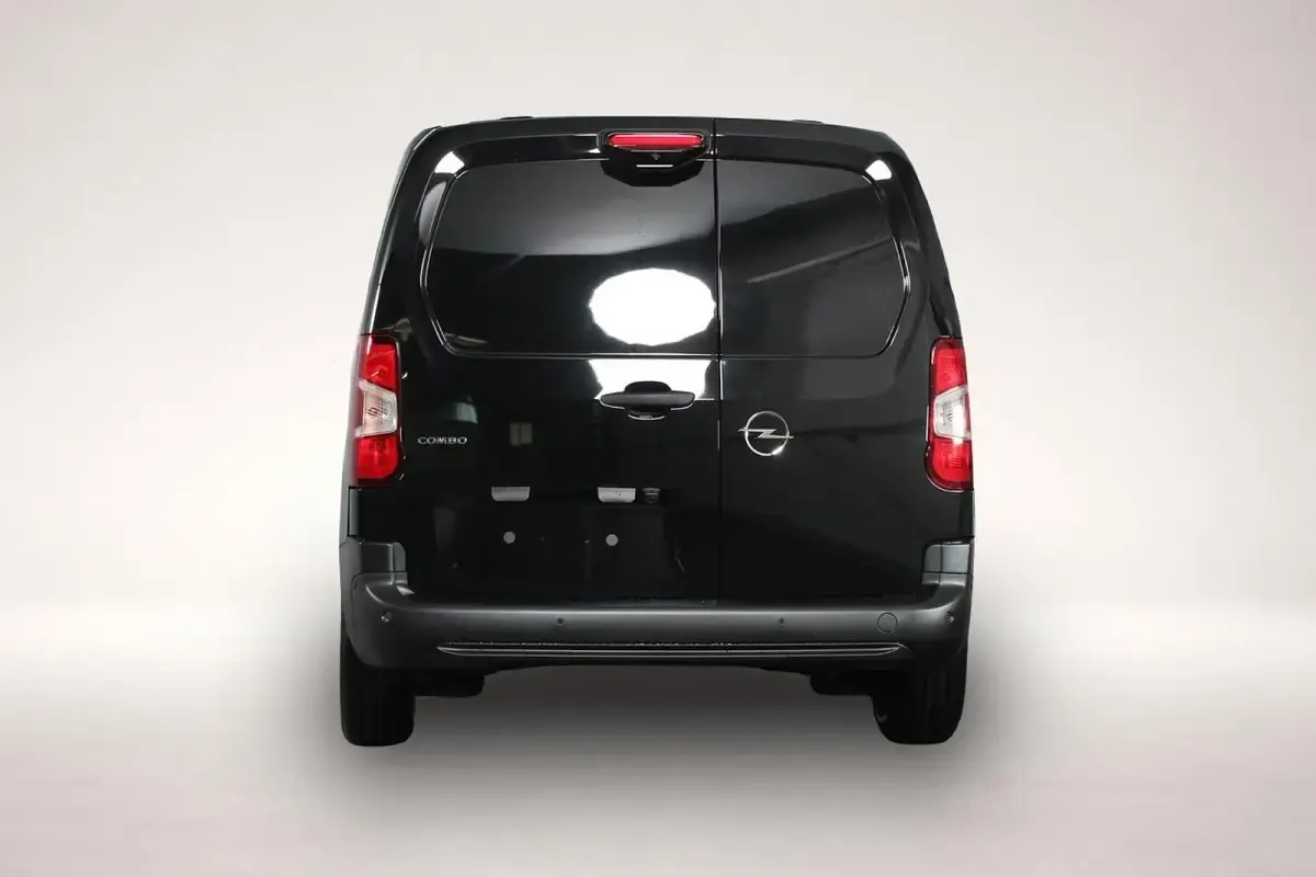 Gebraucht Opel Combo 102 PS (75 kW) 2025 Manufacturer Van / Kleinbus