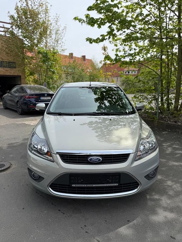 Usata Ford Focus 125 CV (91 kW) 2008 Grigio Berlina