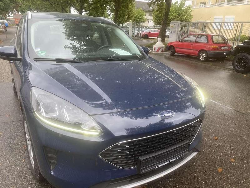 Gebraucht Ford Kuga Trend 120 PS (88 kW) 2021 Blazer blue SUV