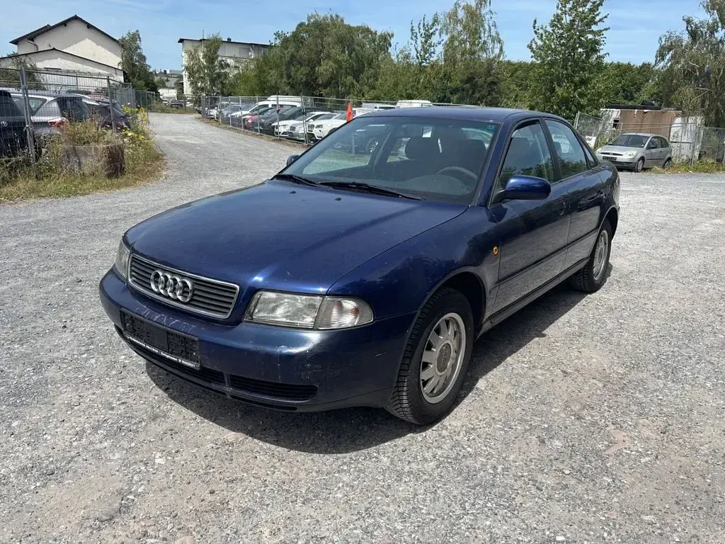 Gebraucht Audi A4 101 PS (74 kW) 1998 Limousine