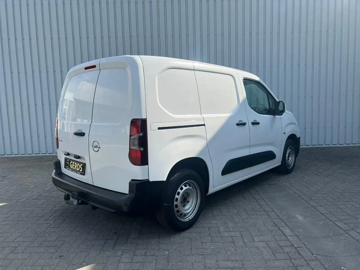 Gebraucht Opel Combo Edition 102 PS (75 kW) 2022 Weiß Van / Kleinbus