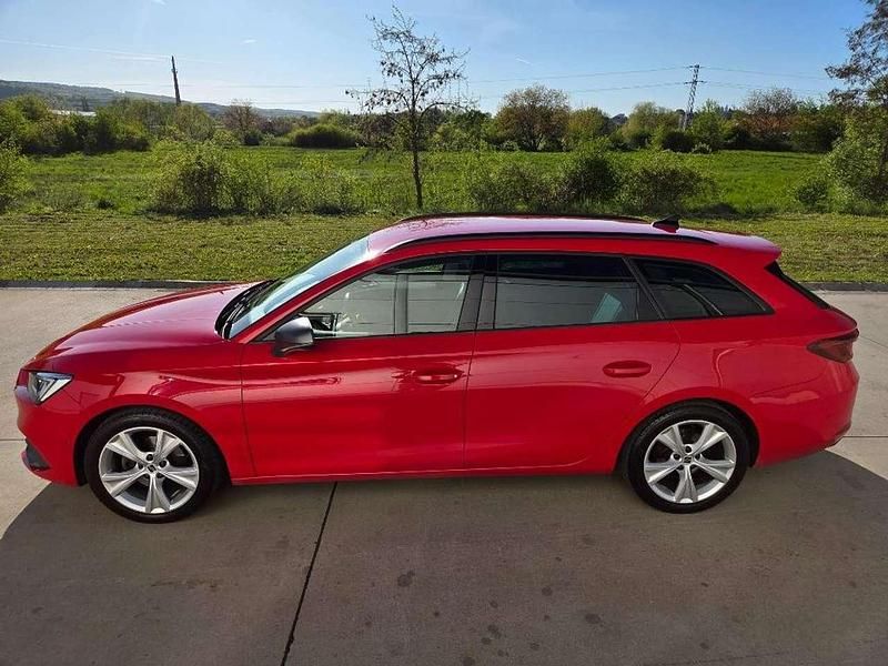 Rot Gebraucht 2020 Seat Leon FR Kombi | 16.890 € (Fairer Preis) - Bild 1/4