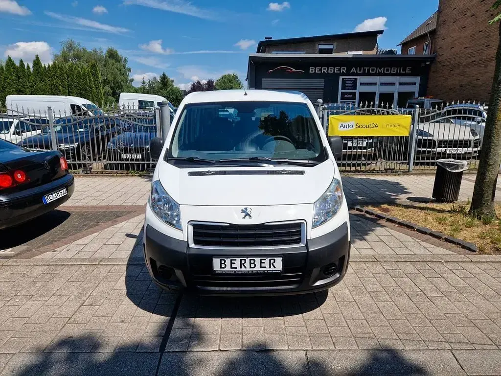 Gebraucht Peugeot TePee Access 98 PS (72 kW) 2013 Weiß Van / Kleinbus