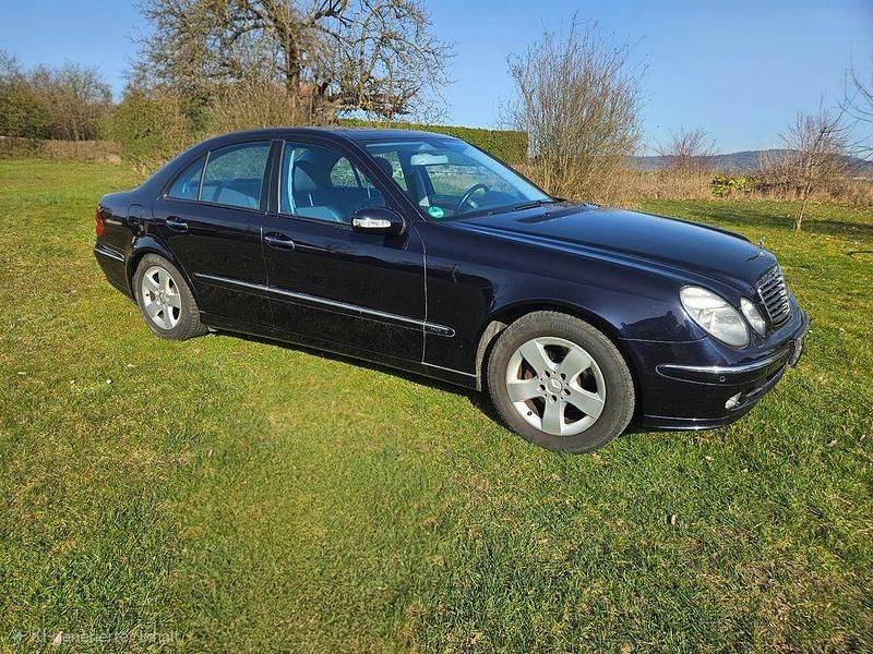 Gebraucht Mercedes E320 224 PS (164 kW) 2003 Blau Limousine