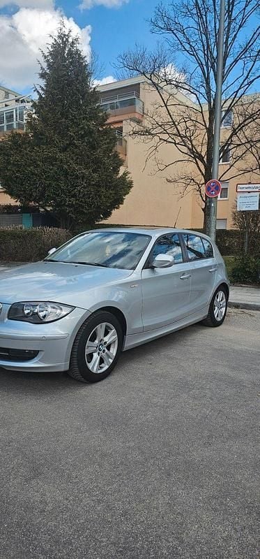 Gebraucht BMW 116 138 PS (101 kW) 2011 Silber Kleinwagen