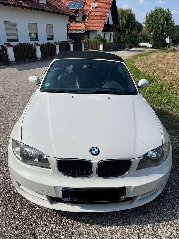 Weiß Gebraucht 2008 BMW 120 Cabriolet M Sport Cabrio | 5.900 € (Guter Preis) - Bild 1/4