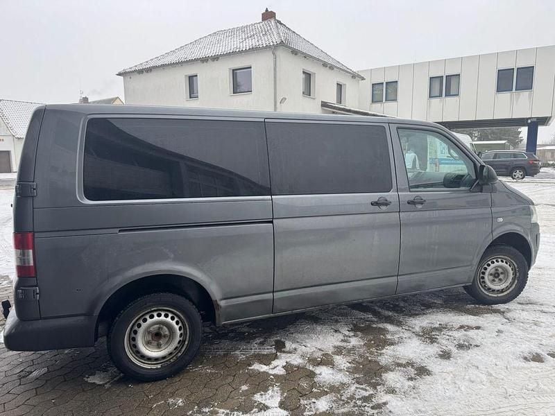 Gebraucht VW Caravelle 140 PS (102 kW) 2012 Grau Van / Kleinbus