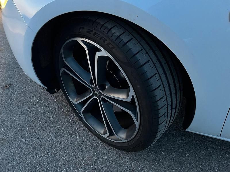 Gebraucht Opel Astra GTC OPC 179 PS (131 kW) 2012 Weiß Limousine