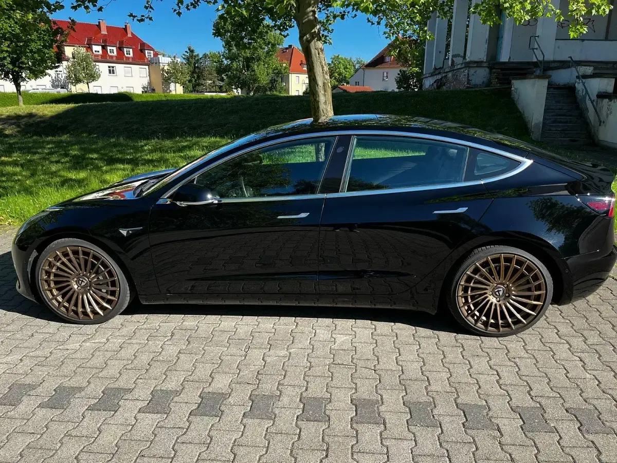 Gebraucht Tesla Model 3 350 kW (476 PS) 2020 Schwarz Limousine