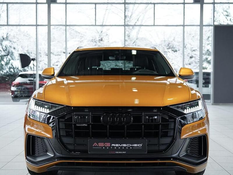 Gebraucht Audi Q8 S-Line 286 PS (210 kW) 2019 Drachenorange metallic SUV