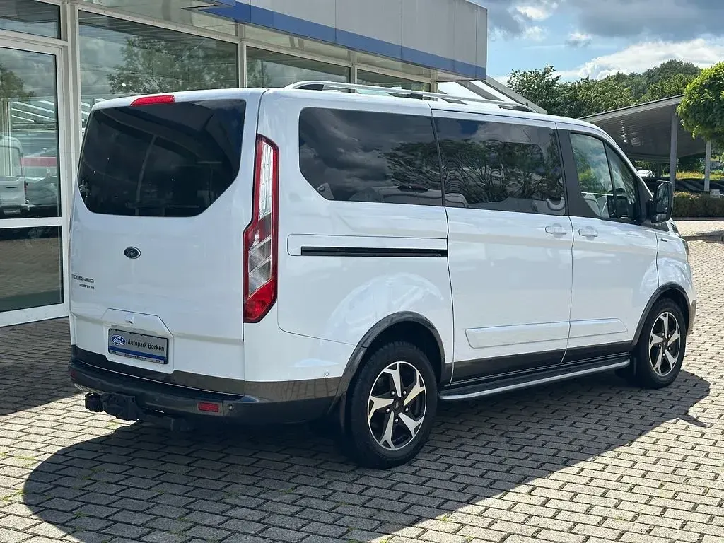 Gebraucht Ford Tourneo Custom Active 170 PS (125 kW) 2023 Weiß Van