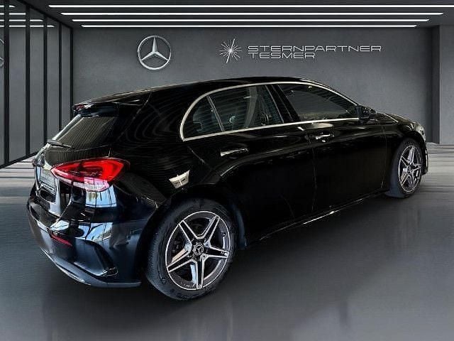 Schwarz Gebraucht 2022 Mercedes A200 AMG Limousine | 26.550 € (Guter Preis) - Bild 1/4