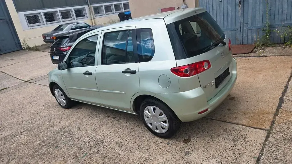 Gebraucht Mazda 2 Independence 75 PS (55 kW) 2007 Silber Kleinwagen