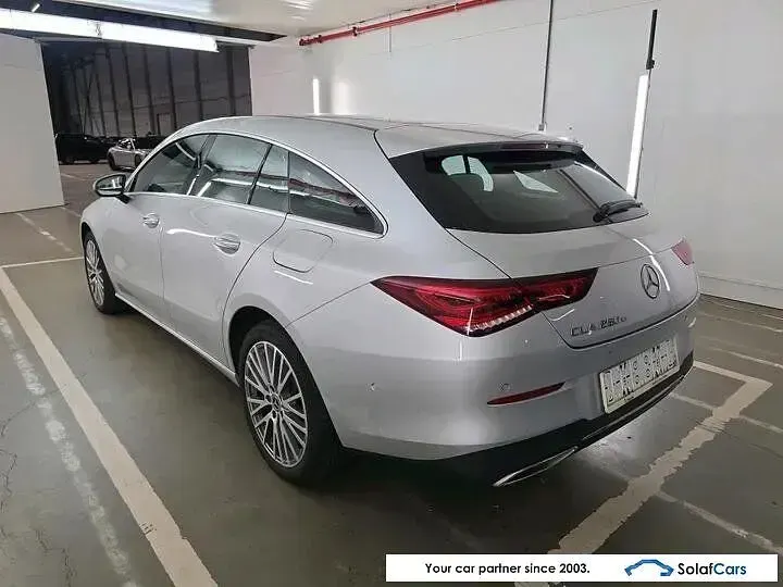 Gebraucht Mercedes CLA250e 218 PS (160 kW) 2022 Silber Coupé