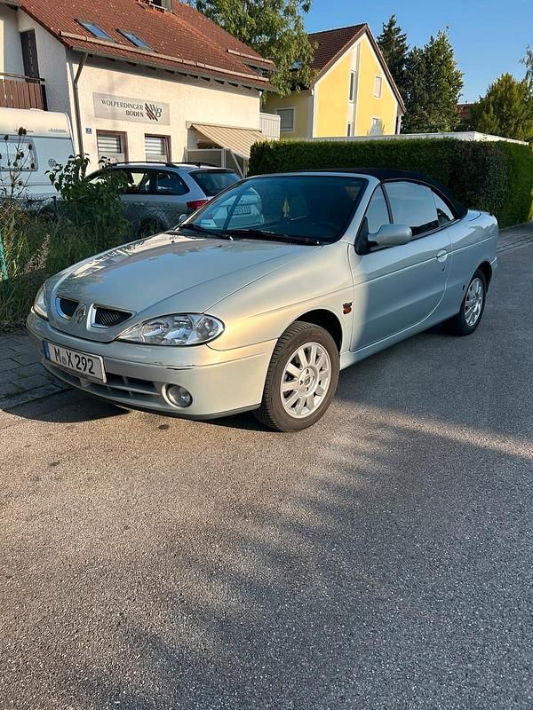 Andere farben Gebraucht 2002 Renault Mégane Cabriolet Cabrio | 2.100 € - Bild 1/3