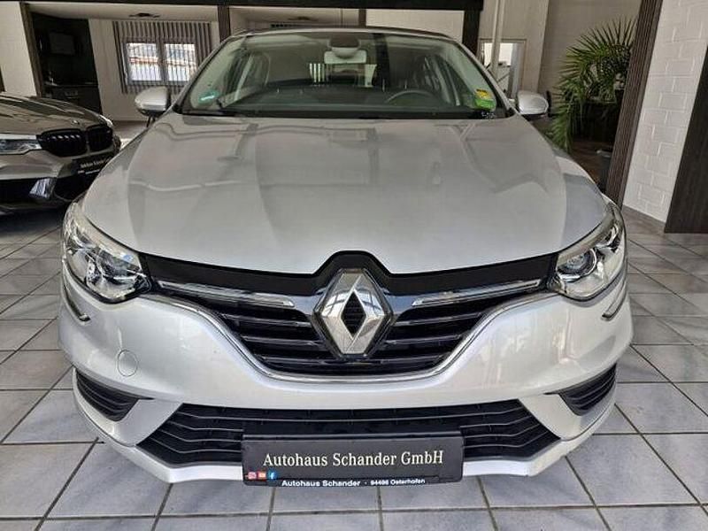Gebraucht Renault Mégane IV Play 132 PS (97 kW) 2017 Grau Limousine