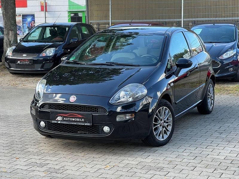Gebraucht Fiat Punto More 69 PS (50 kW) 2012 Schwarz Kleinwagen