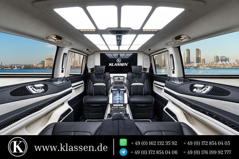 Schwarz Neu 2024 Mercedes V300 Exclusive Van / Kleinbus | 220.150 € - Bild 1/4