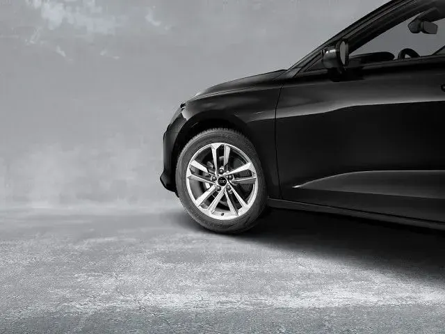 Używany Audi A3 Advanced 150 KM (110 kW) 2025 Czarny Sedan/Limuzyna