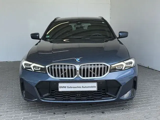 Gebraucht BMW 320 M Sport 184 PS (135 kW) 2024 Blau Limousine