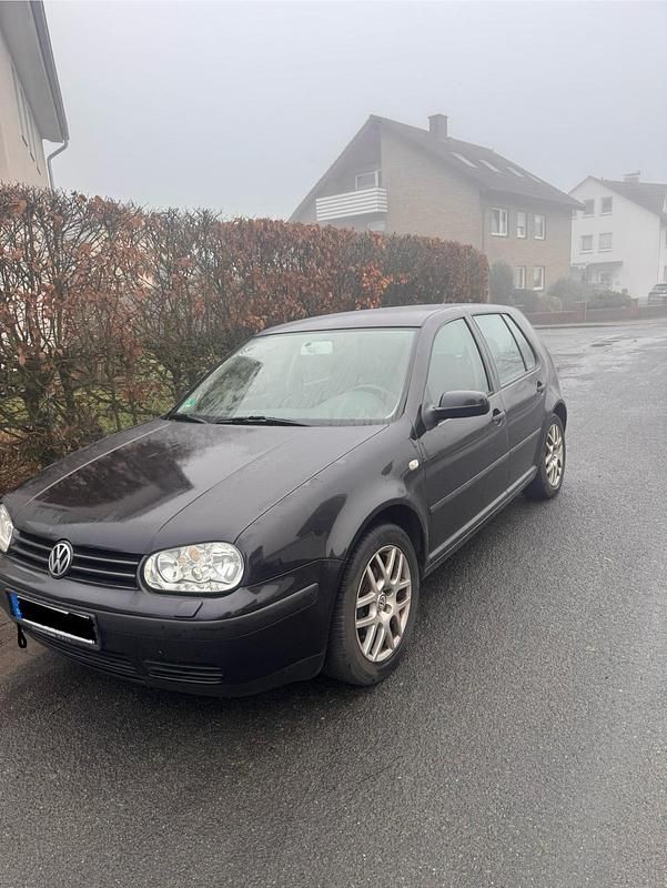 Schwarz Gebraucht 2001 VW Golf Limousine | 950 € (Fairer Preis) - Bild 1/4