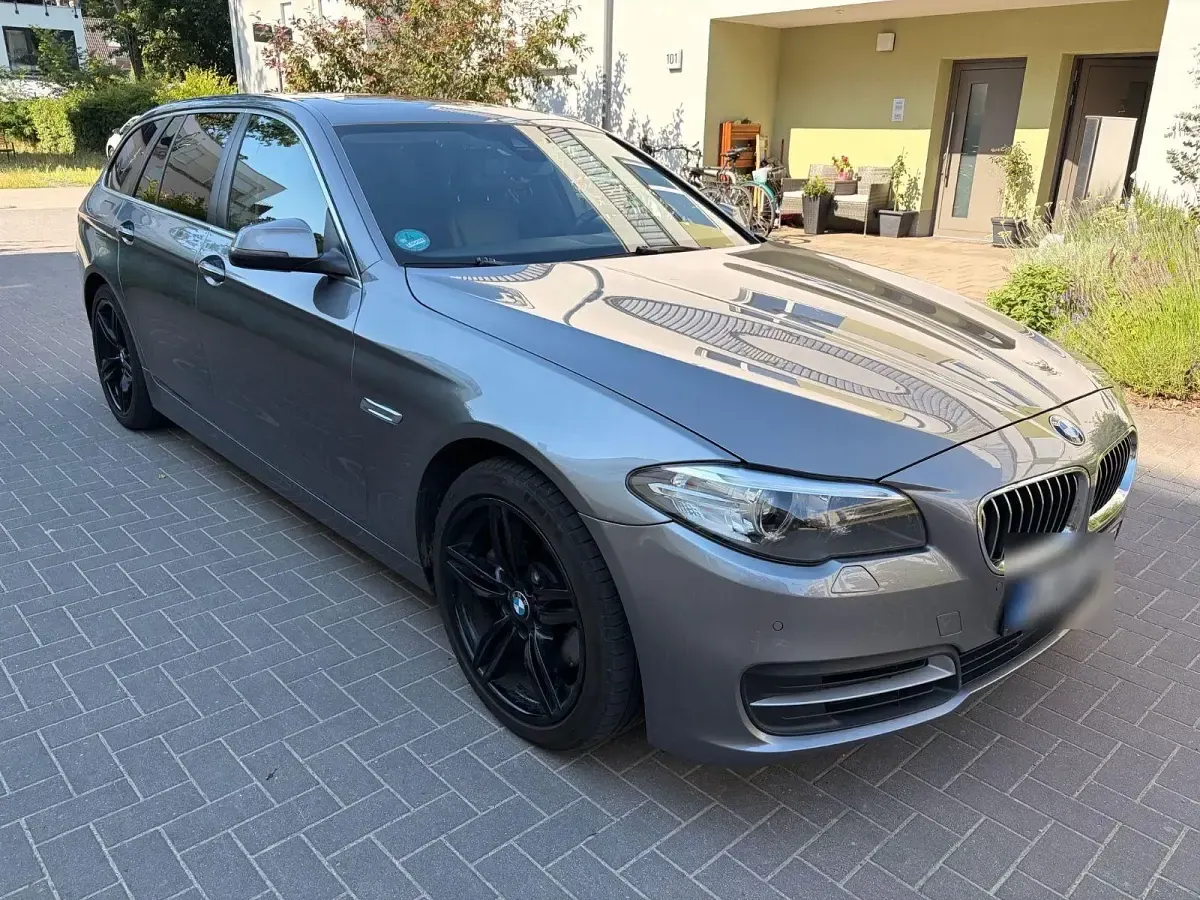Gebraucht BMW 525 Performance 218 PS (160 kW) 2014 Grau Kombi
