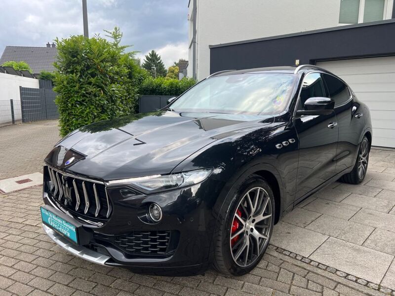 Schwarz Gebraucht 2017 Maserati Levante SUV | 41.999 € (Superpreis) - Bild 1/4
