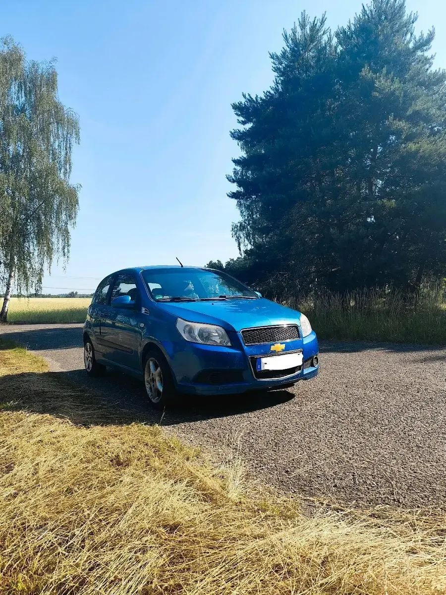 Gebraucht Chevrolet Aveo 85 PS (62 kW) 2009 Blau Kleinwagen