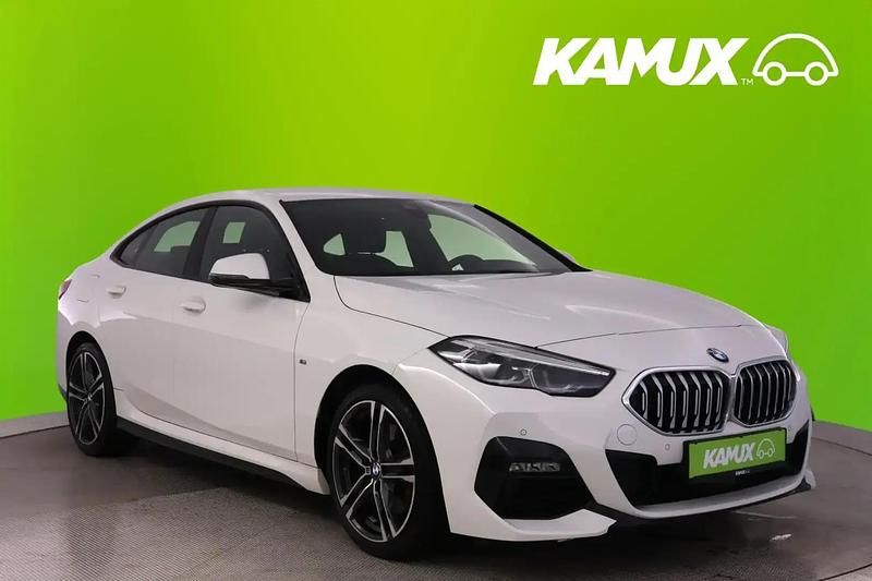 Weiß Gebraucht 2022 BMW 220 Shadowline Limousine | 30.450 € (Fairer Preis) - Bild 1/4